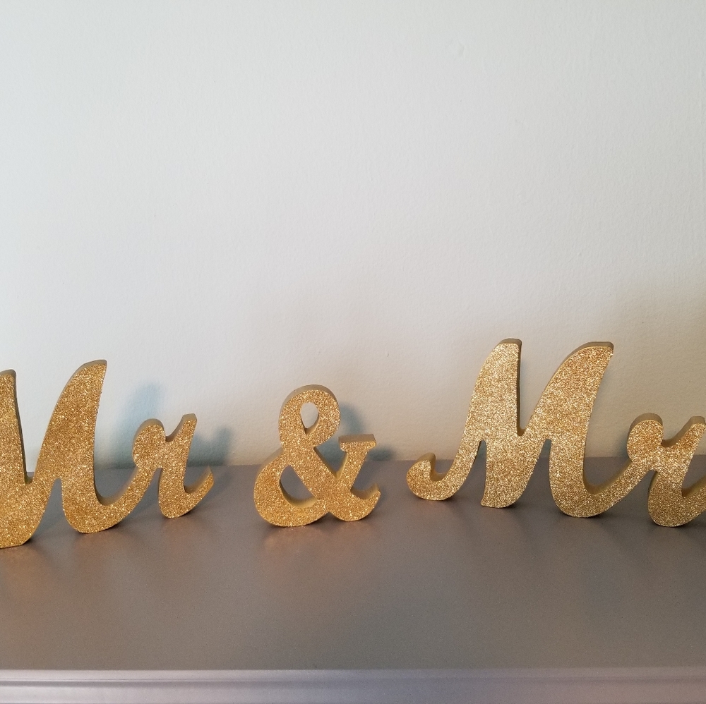 Mr and Mrs block sign